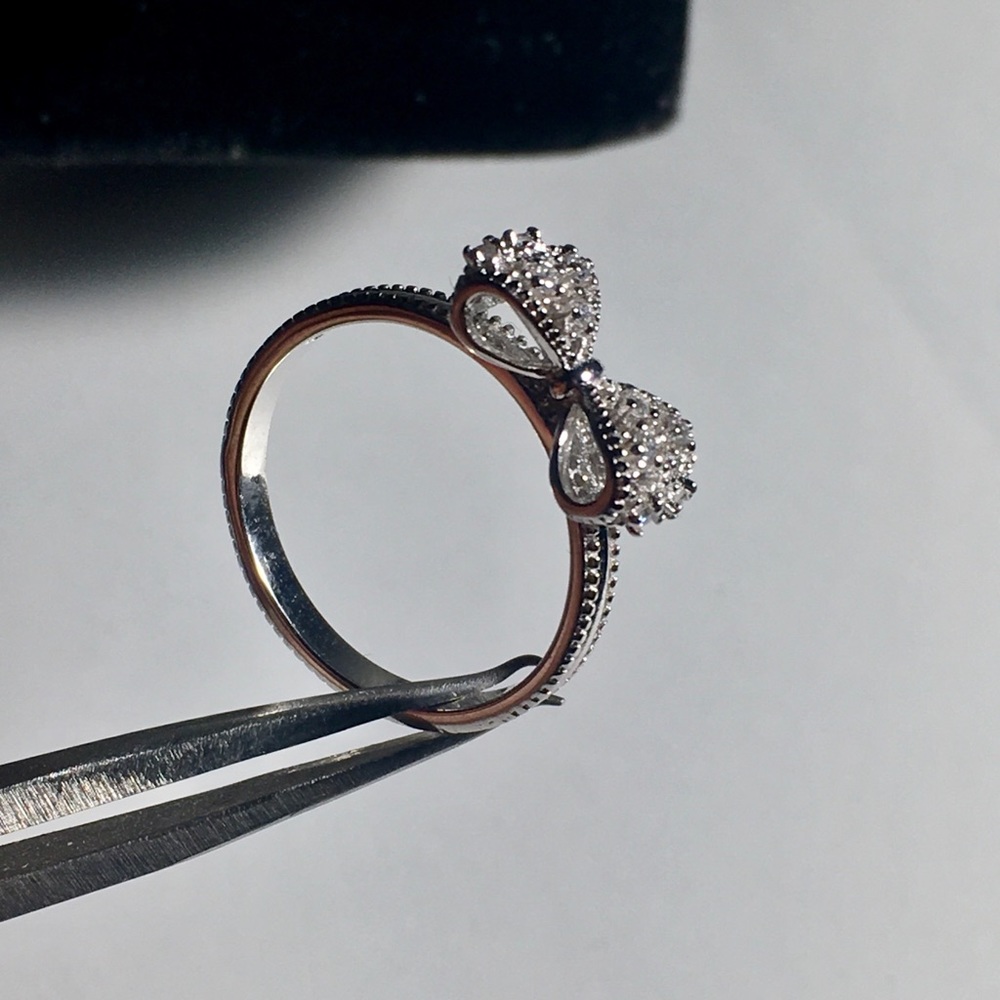 Trendy Bow Ring .925 Sterling Silver Jewelry